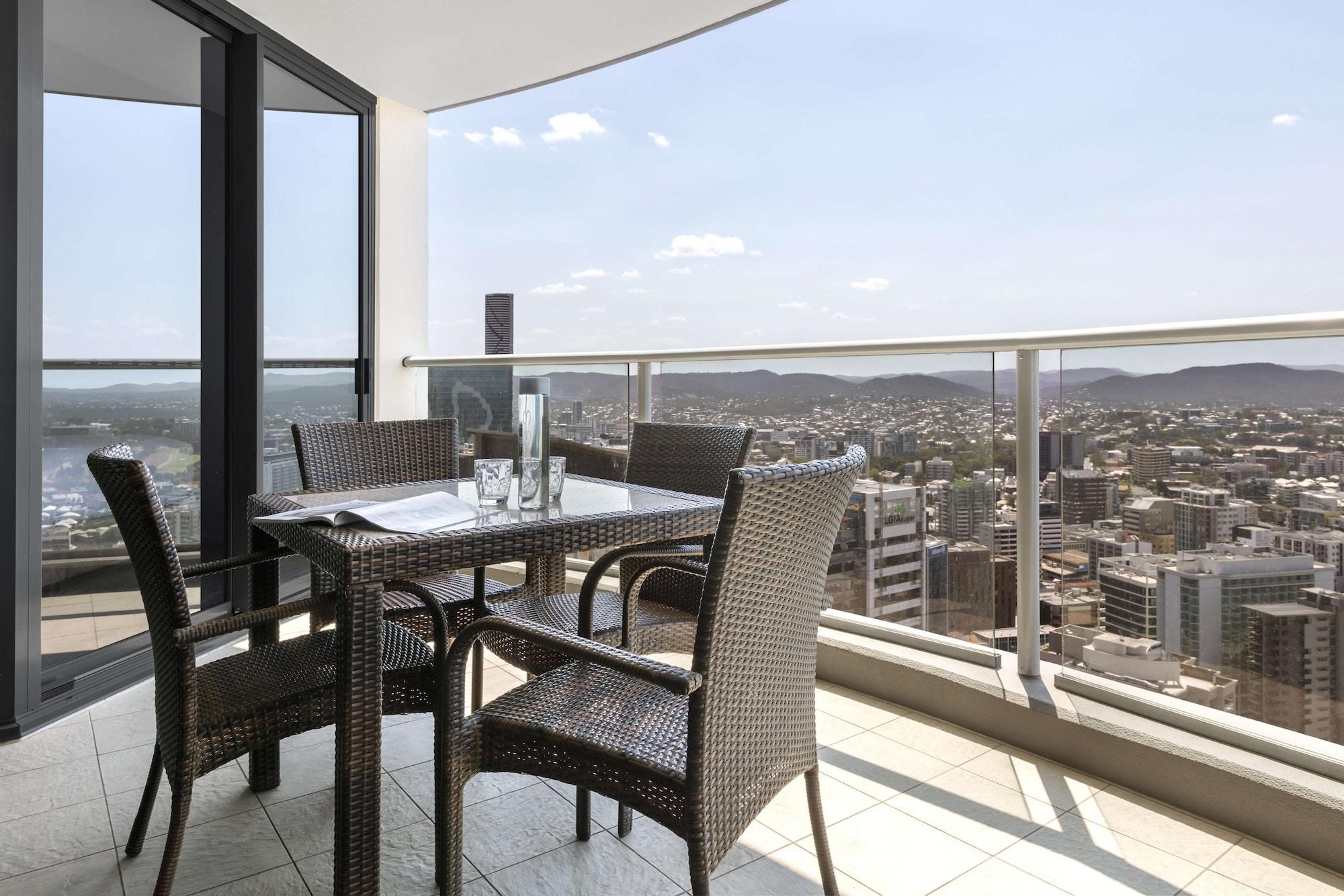 Oaks Brisbane Aurora Suites ภายนอก รูปภาพ