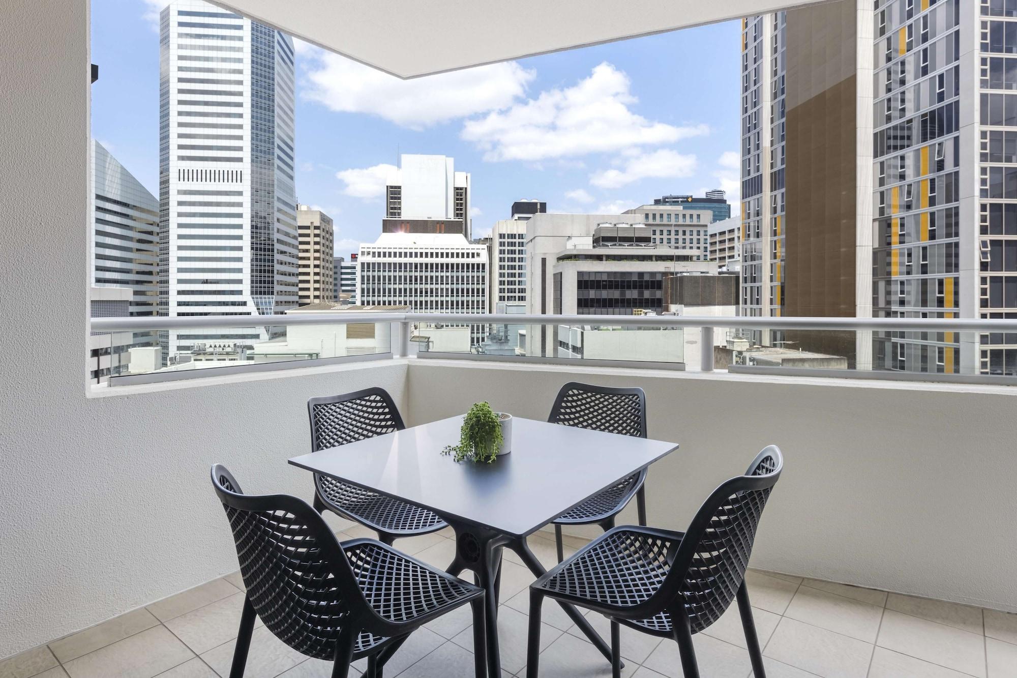 Oaks Brisbane Aurora Suites ภายนอก รูปภาพ